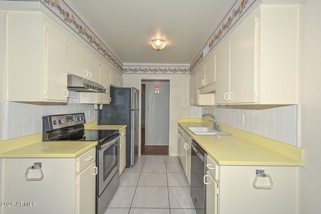 6035 N 10th Place, Phoenix, AZ 85014