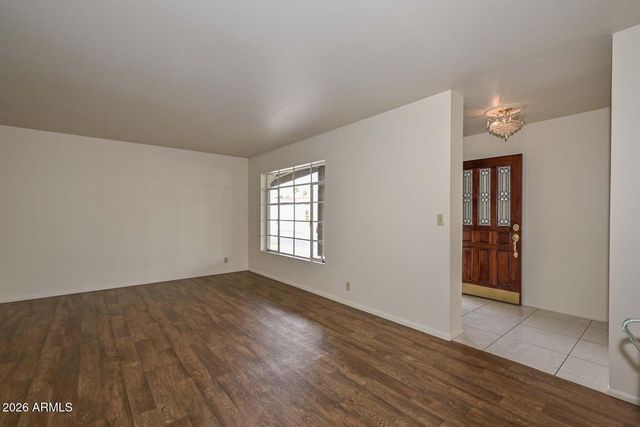 6035 N 10th Place, Phoenix, AZ 85014