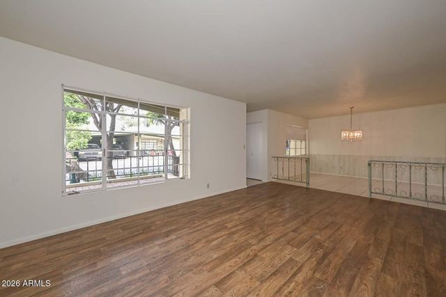 6035 N 10th Place, Phoenix, AZ 85014