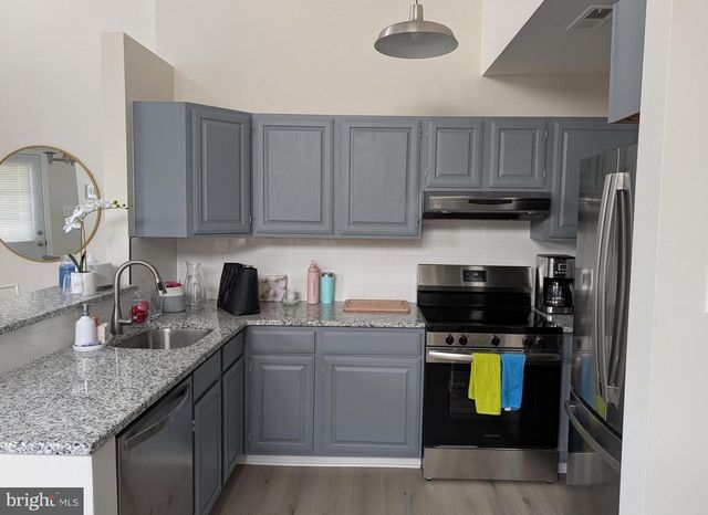 1205 MEGANS LN, Burlington, NJ 08016