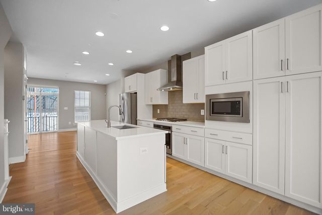 621 PARKSIDE PL NE, Washington, DC 20019