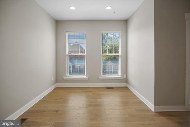 621 PARKSIDE PL NE, Washington, DC 20019