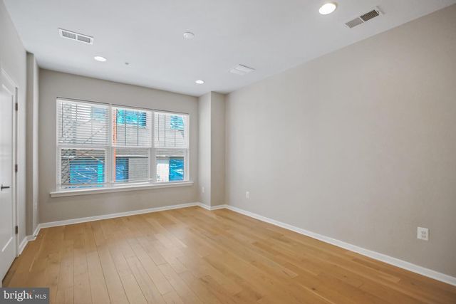 621 PARKSIDE PL NE, Washington, DC 20019