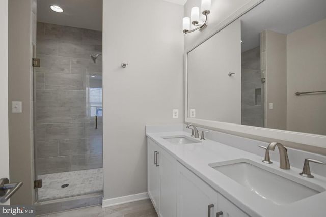 621 PARKSIDE PL NE, Washington, DC 20019