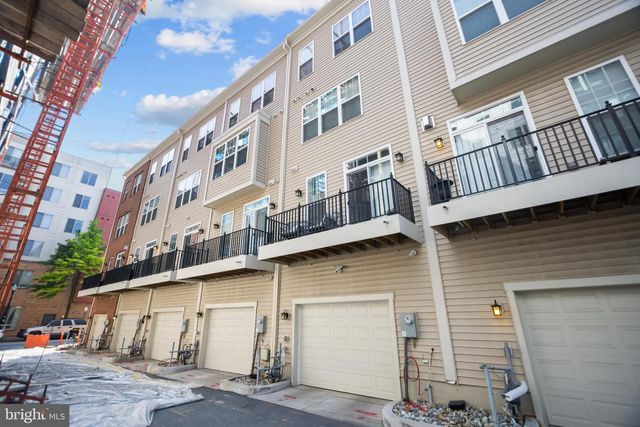 621 PARKSIDE PL NE, Washington, DC 20019