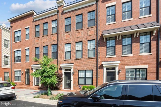 621 PARKSIDE PL NE, Washington, DC 20019