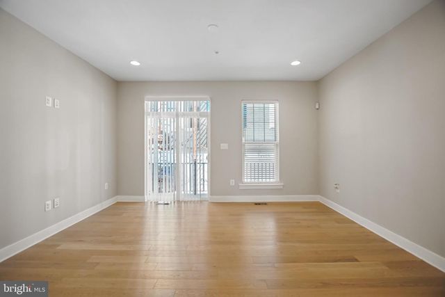 621 PARKSIDE PL NE, Washington, DC 20019