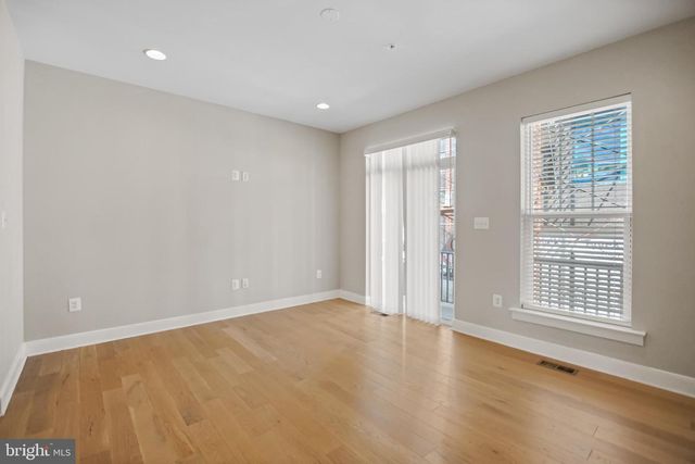 621 PARKSIDE PL NE, Washington, DC 20019