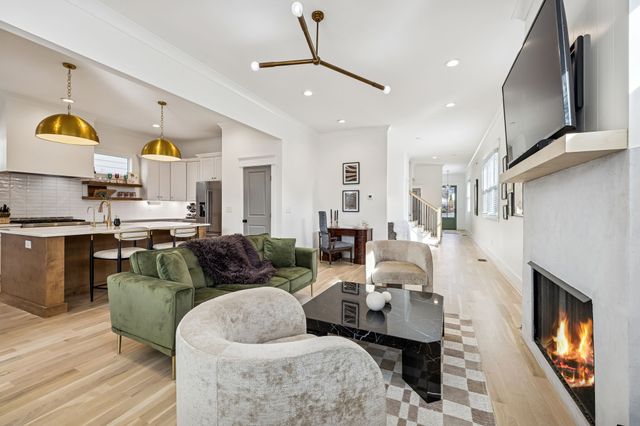 937 Woodmont Blvd, Nashville, TN 37204