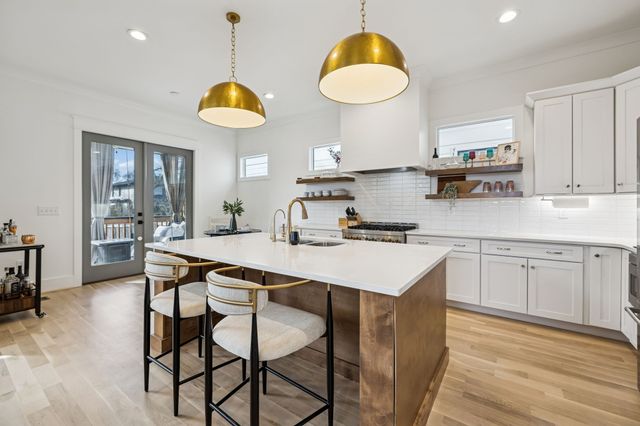 937 Woodmont Blvd, Nashville, TN 37204