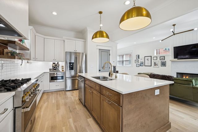 937 Woodmont Blvd, Nashville, TN 37204