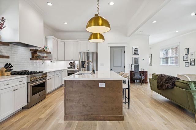 937 Woodmont Blvd, Nashville, TN 37204