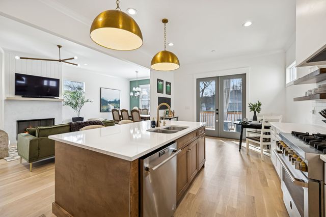 937 Woodmont Blvd, Nashville, TN 37204