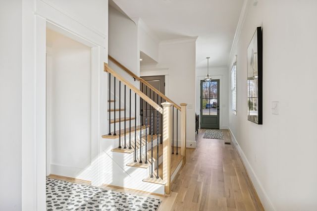 937 Woodmont Blvd, Nashville, TN 37204