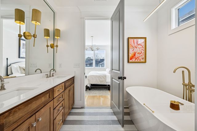 937 Woodmont Blvd, Nashville, TN 37204