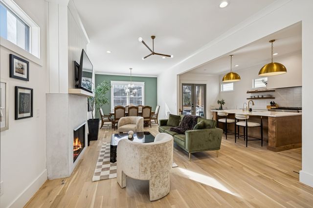 937 Woodmont Blvd, Nashville, TN 37204