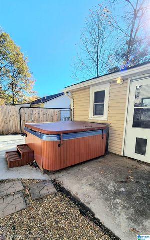 1321 ANN STREET NW, Cullman, AL 35055