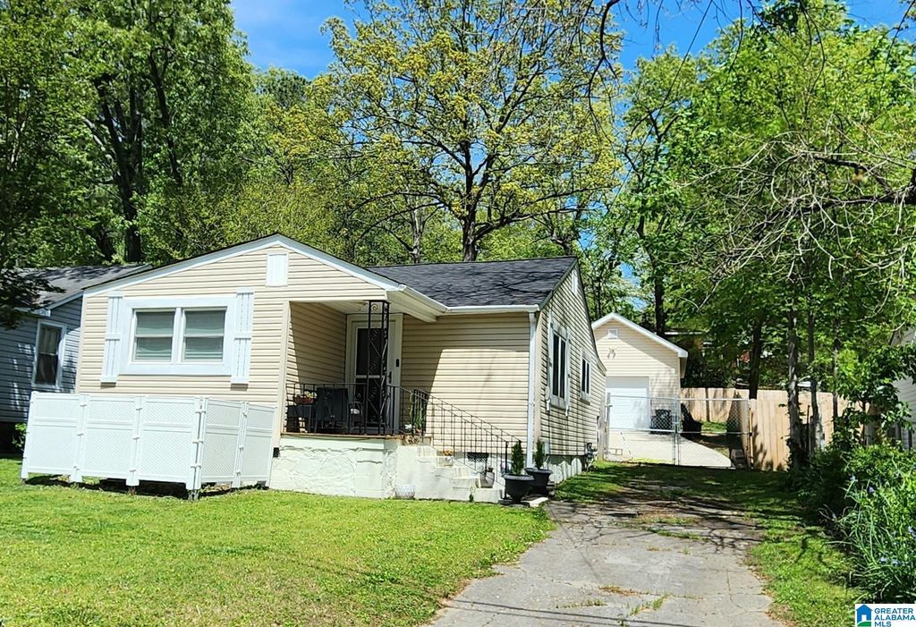 1321 ANN STREET NW, Cullman, AL 35055