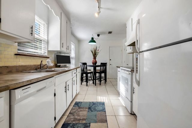 2072 Darnell Circle, Tallahassee, FL 32303