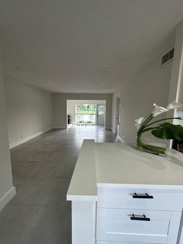 316 Cape Cod Circle, Greenacres, FL 33467
