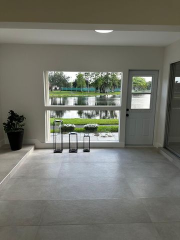 316 Cape Cod Circle, Greenacres, FL 33467