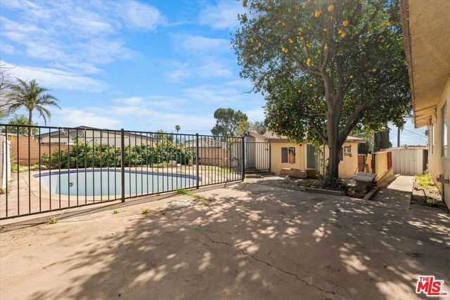 13770 Sproule Avenue, Sylmar, CA 91342