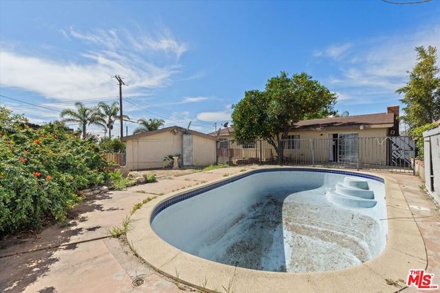 13770 Sproule Avenue, Sylmar, CA 91342