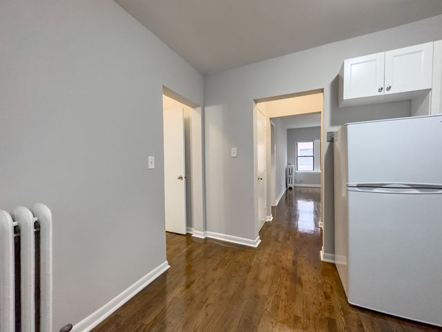 5746 N Winthrop Avenue 203, Chicago, IL 60660