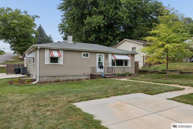 7202 Northridge Drive, Omaha, NE 68112