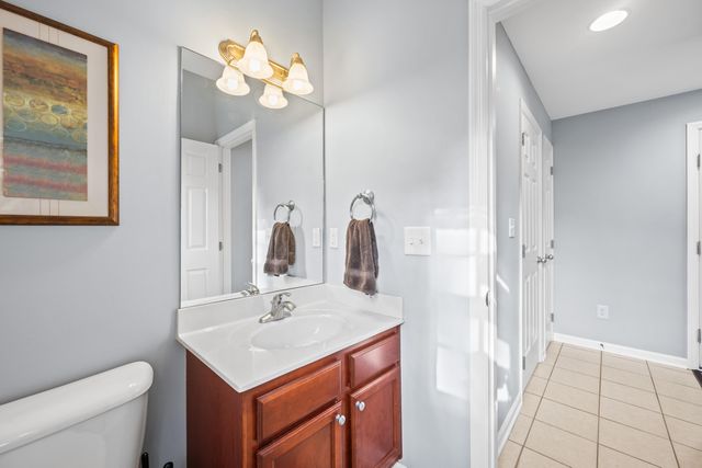 2820 Michelle Park, Lexington, KY 40511