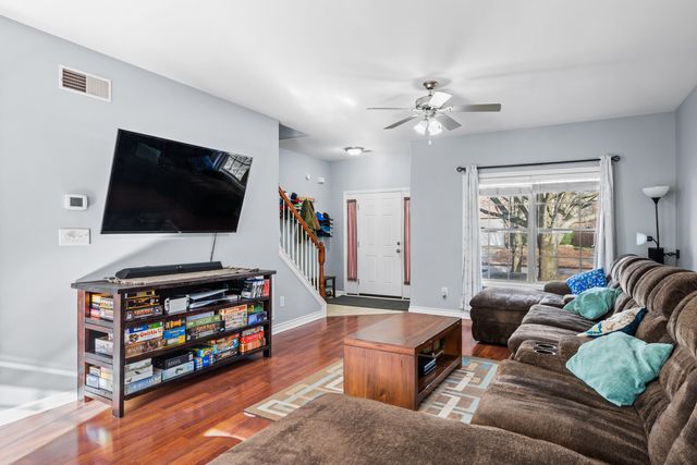 2820 Michelle Park, Lexington, KY 40511