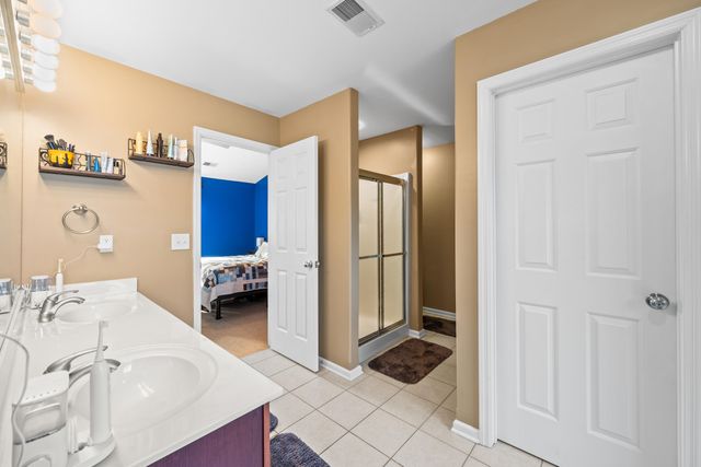 2820 Michelle Park, Lexington, KY 40511