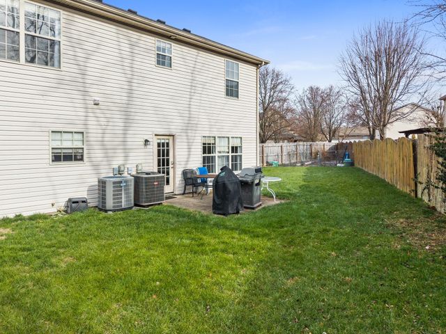 2820 Michelle Park, Lexington, KY 40511