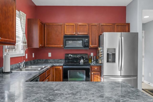 2820 Michelle Park, Lexington, KY 40511