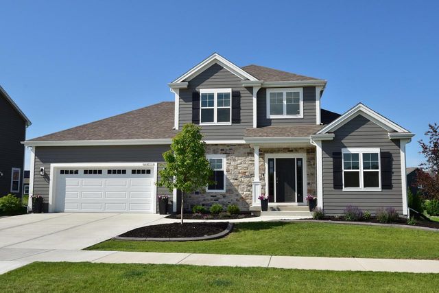 N66W25514 Beaver Creek LANE, Sussex, WI 53089