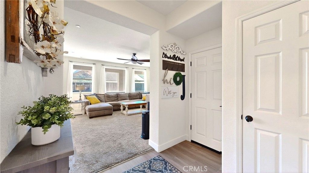 Image 7 of property listing at 1164 Barcelona, Livingston, CA 95334