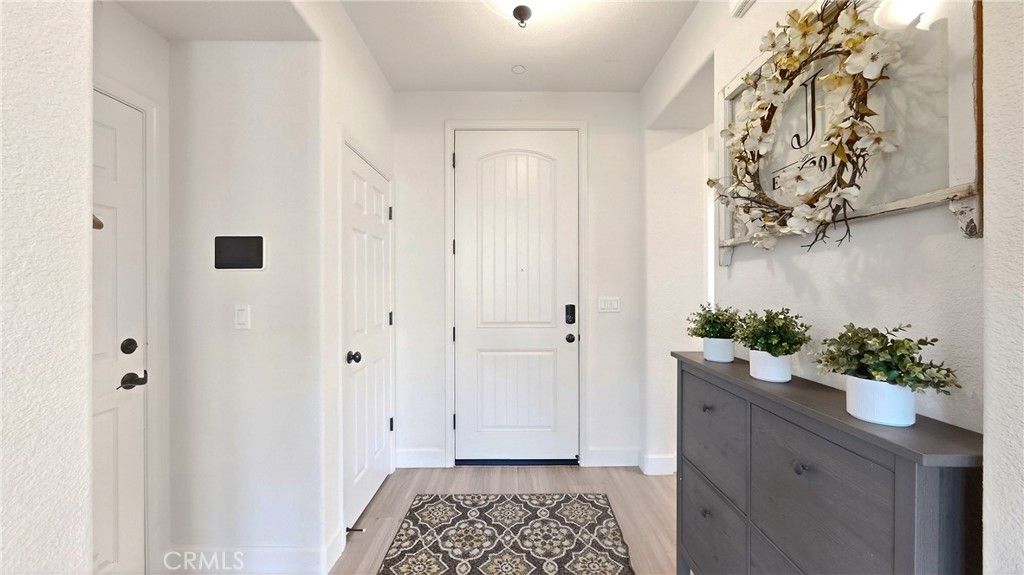 Image 8 of property listing at 1164 Barcelona, Livingston, CA 95334