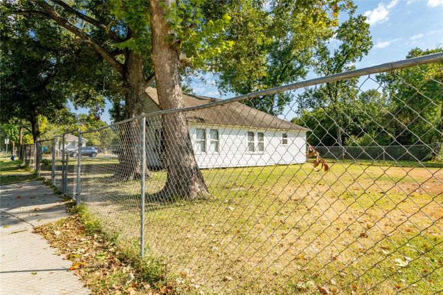 9010 Wheatley Street, Houston, TX 77088