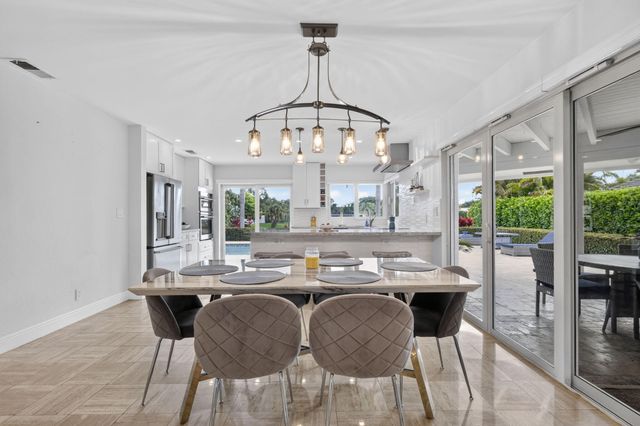 625 LAKEWOODE Circle W, Delray Beach, FL 33445