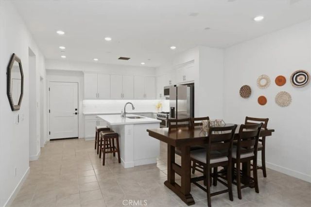 10775 Champions, Cypress, CA 90720