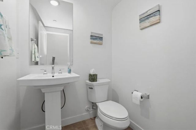 10775 Champions, Cypress, CA 90720