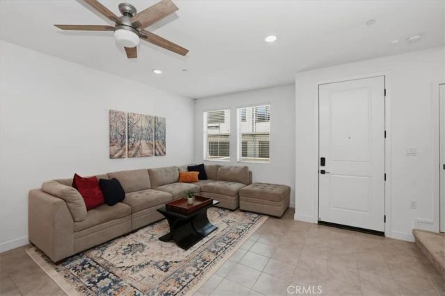 10775 Champions, Cypress, CA 90720