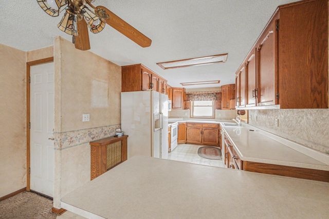 401 2nd Street E, Wanamingo, MN 55983