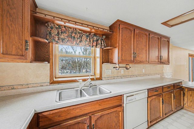 401 2nd Street E, Wanamingo, MN 55983