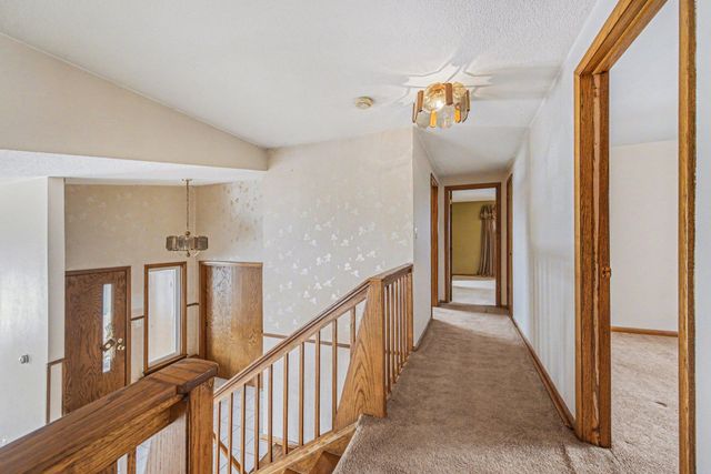 401 2nd Street E, Wanamingo, MN 55983