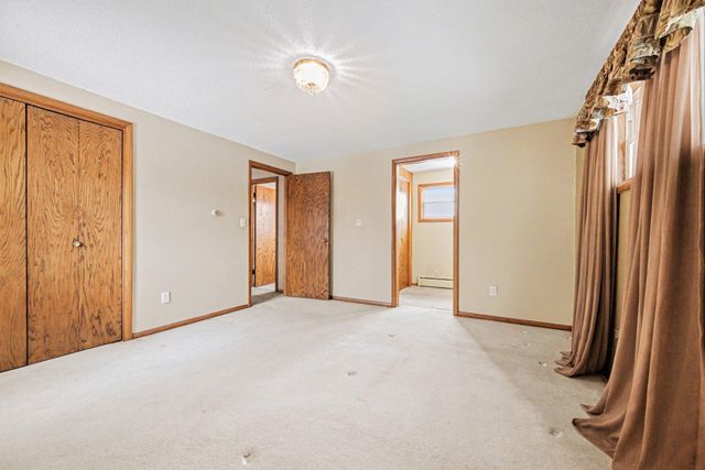 401 2nd Street E, Wanamingo, MN 55983