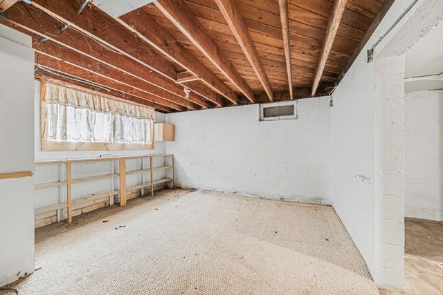 401 2nd Street E, Wanamingo, MN 55983