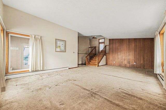 401 2nd Street E, Wanamingo, MN 55983