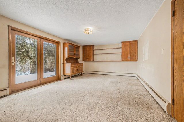 401 2nd Street E, Wanamingo, MN 55983