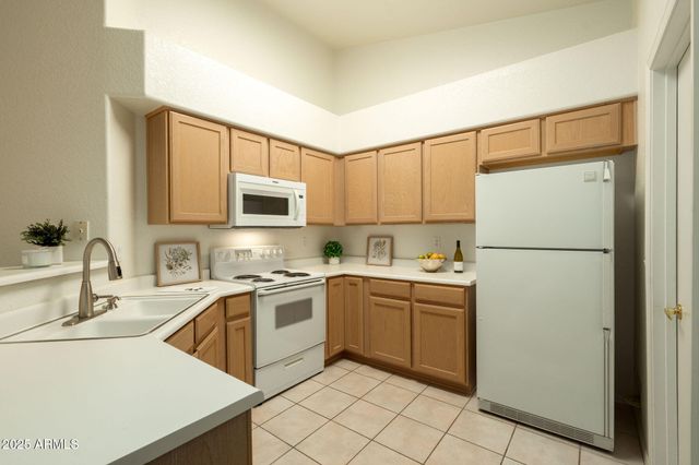 10344 W BURNETT Road, Peoria, AZ 85382